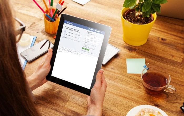 Facebook compra Giphy